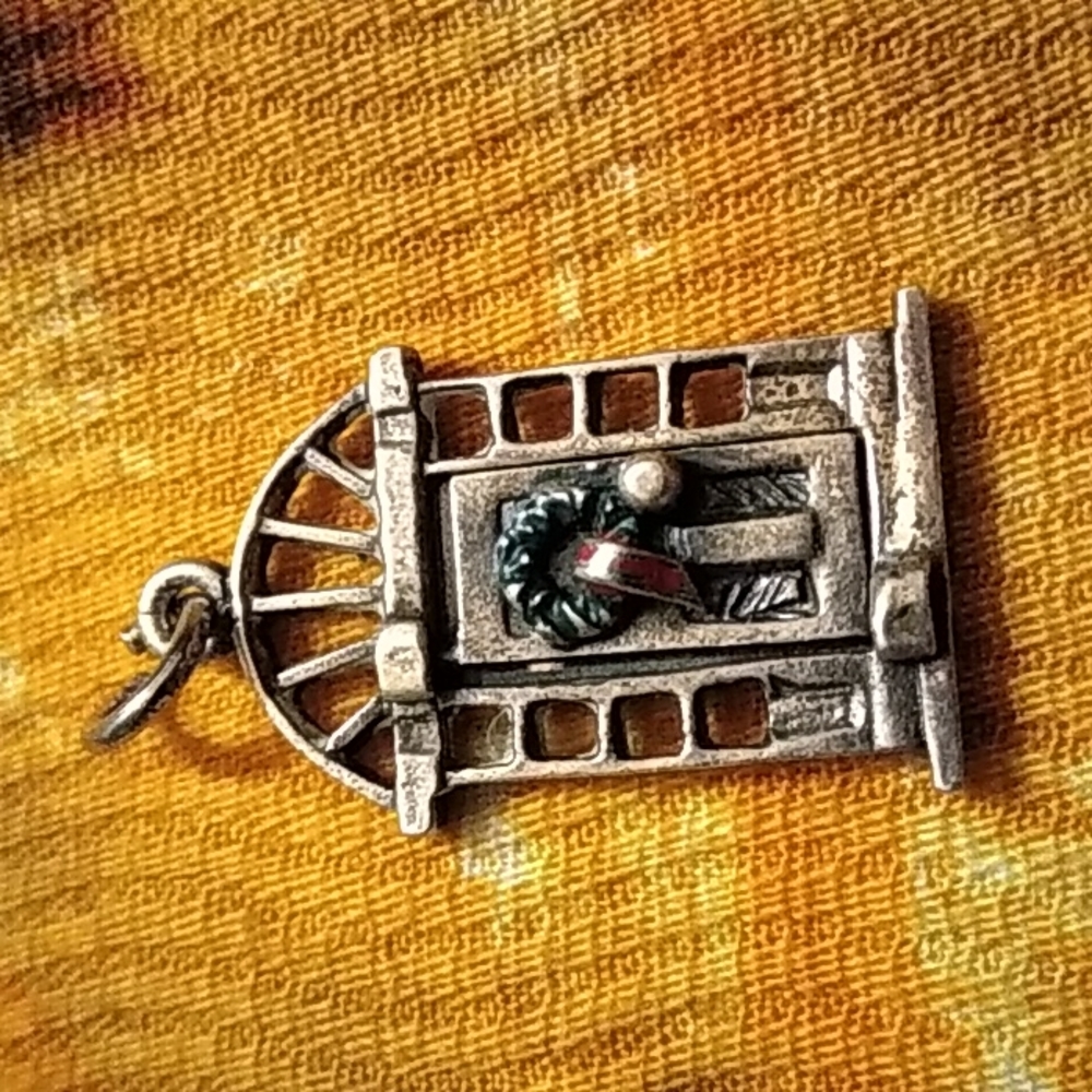 Flat Sterling Christmas Charm